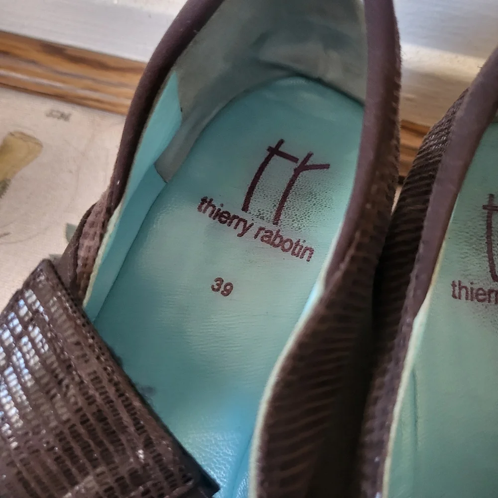 Thierry Rabotin lightweight brown